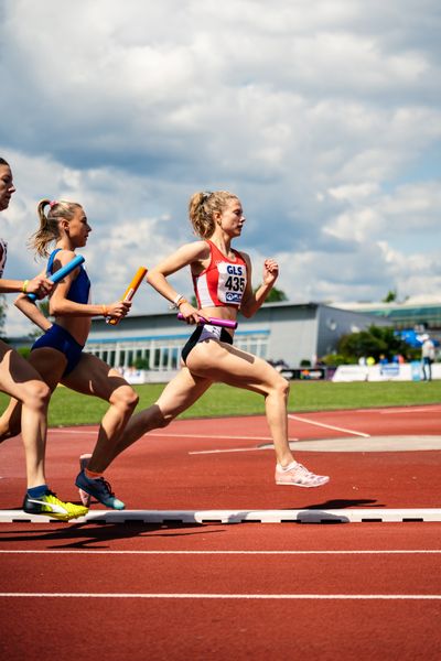 Leonie Kruse (LG Brillux Muenster) am 29.05.2022 waehrend der Deutschen Meisterschaften Langstaffel im Otto-Schott-Sportzentrum in Mainz